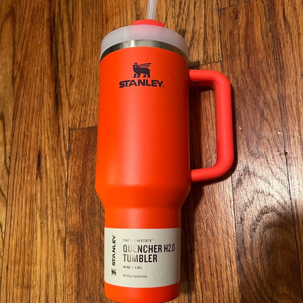 Stanley Vibrant Orange Quencher Tumbler